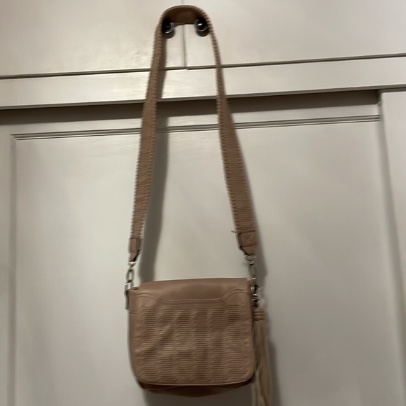 Steve Madden Crossbody Bag w/Woven Detail - Picture 3 of 8